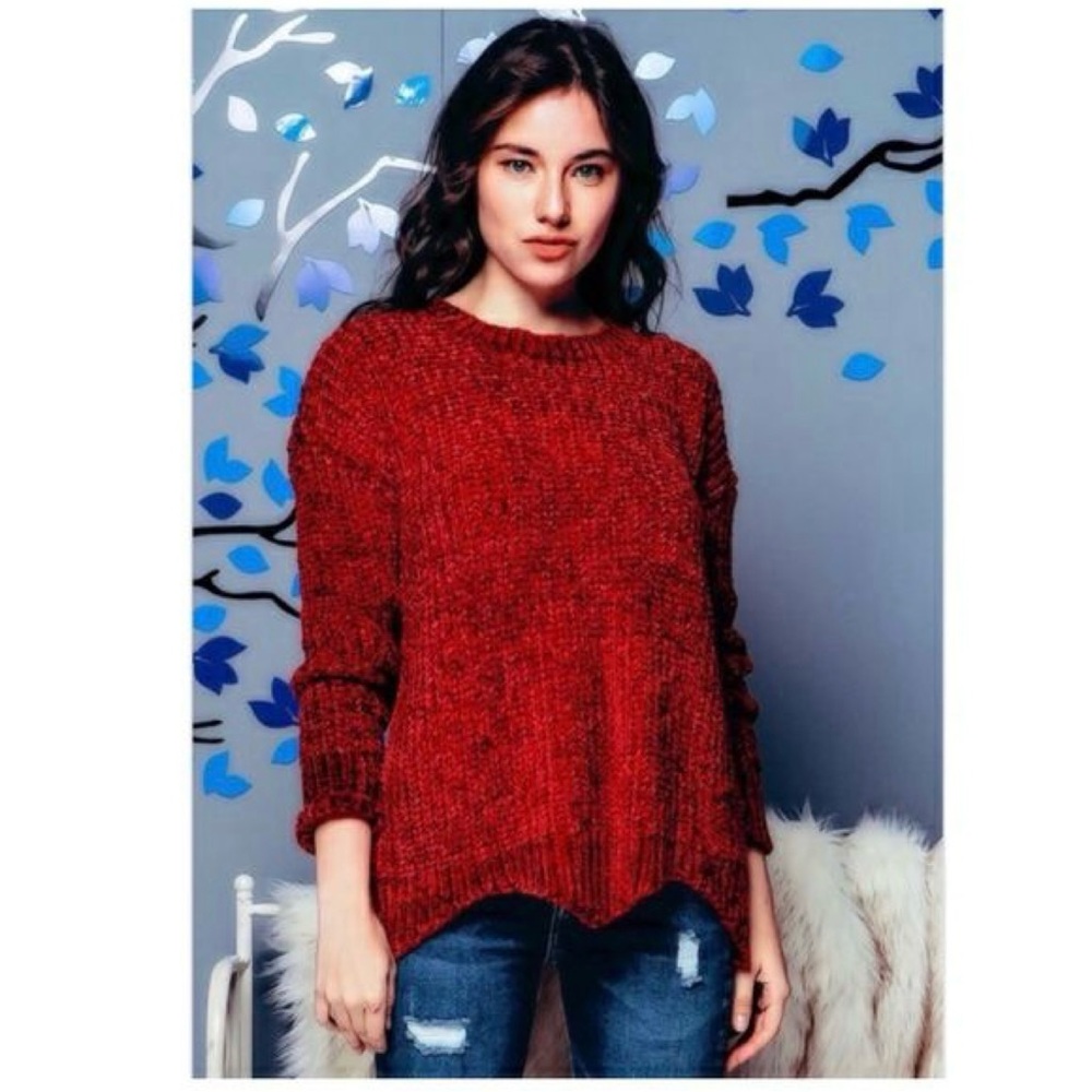 Chunky Knit Red Chenille Sweater With Scalloped Hem